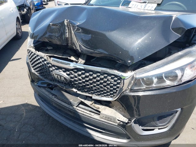 Auction sale of the 2017 Kia Sorento 3.3l Lx, vin: 5XYPG4A54HG202227, lot number: 44934064