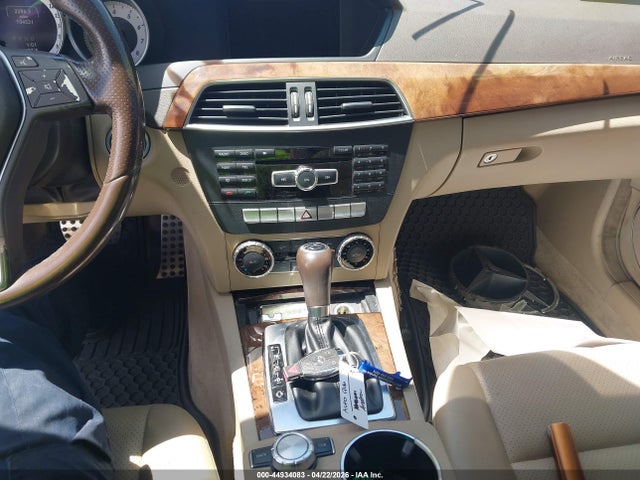 Aukcja sprzedaży 2014 Mercedes-benz C 250 Sport, vin: WDDGF4HB9EA966476, numer aukcji: 44934083