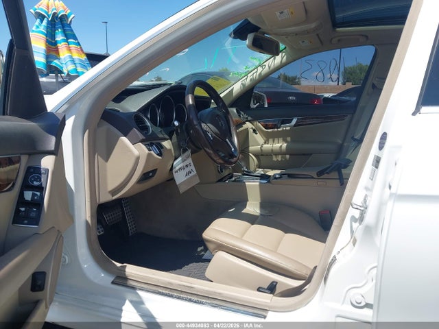 Aukcja sprzedaży 2014 Mercedes-benz C 250 Sport, vin: WDDGF4HB9EA966476, numer aukcji: 44934083