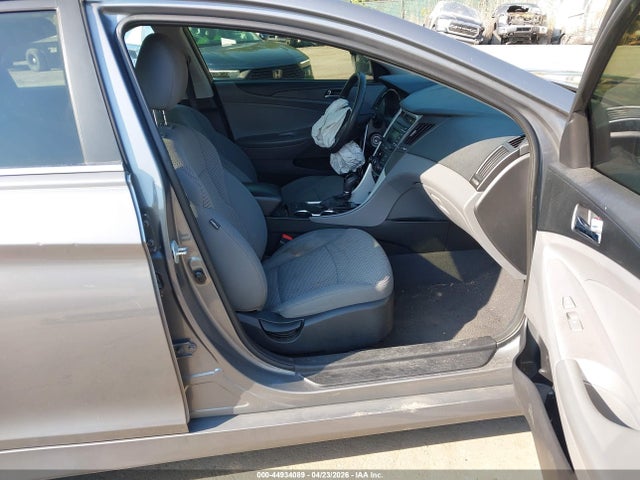 Продаж на аукціоні авто 2014 Hyundai Sonata Gls, vin: 5NPEB4AC9EH900146, номер лоту: 44934089