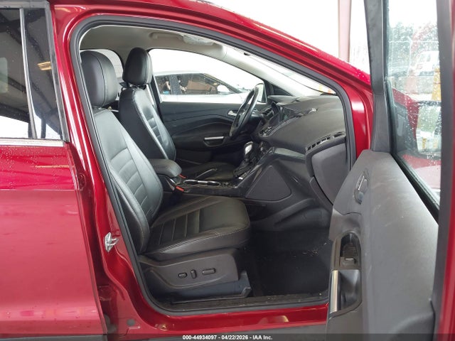 1FMCU9J9XGUA30270 Ford Escape Titanium