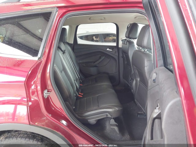 1FMCU9J9XGUA30270 Ford Escape Titanium