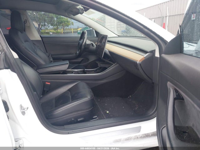 Tesla Model 3 Long Range/mid Range 2018 5YJ3E1EA6JF098671 Image 5