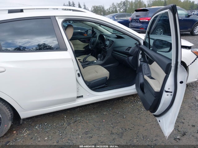 Продажа на аукционе авто 2019 Subaru Impreza 2.0i Premium, vin: 4S3GTAD67K3743105, номер лота: 44934159