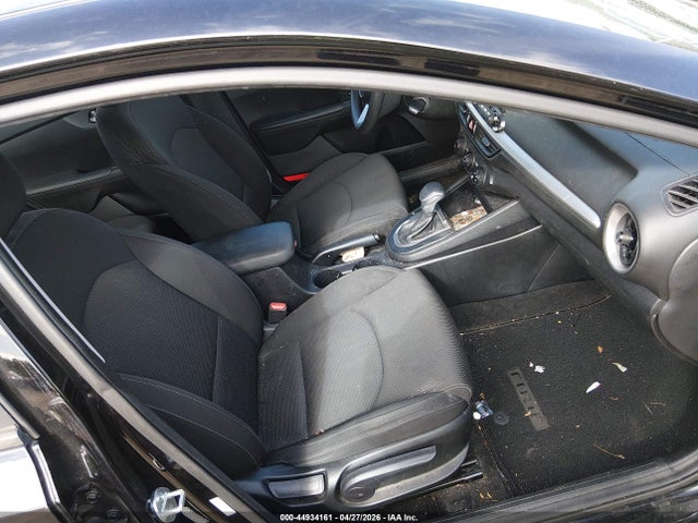 2020 Kia Forte Lxs მანქანა იყიდება აუქციონზე, vin: 3KPF24AD6LE245233, აუქციონის ნომერი: 44934161