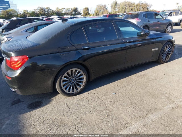 2012 Bmw 750li მანქანა იყიდება აუქციონზე, vin: WBAKB8C5XCC852459, აუქციონის ნომერი: 44934194