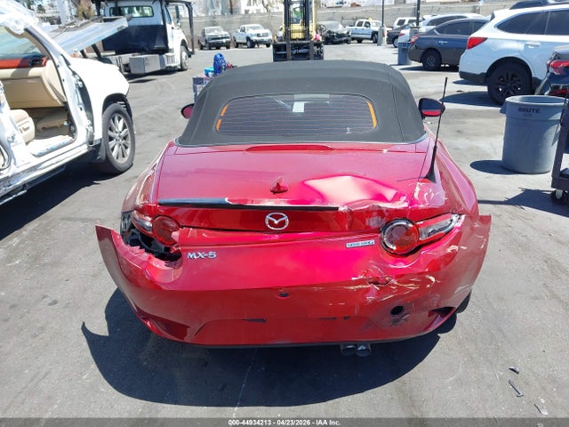 44934213 :رقم المزاد ، JM1NDAC79M0450079 vin ، 2021 Mazda Mx-5 Miata Club مزاد بيع