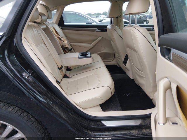 2016 Volkswagen Passat 1.8t Se მანქანა იყიდება აუქციონზე, vin: 1VWBT7A31GC067732, აუქციონის ნომერი: 44934251