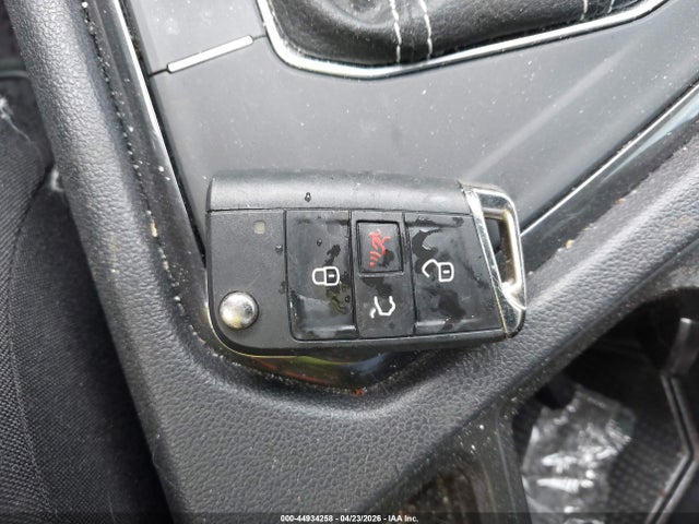 44934258 :رقم المزاد ، 3VVRB7AX7PM044642 vin ، 2023 Volkswagen Tiguan 2.0t S مزاد بيع