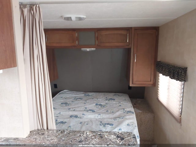 Keystone Summerland 2014 4YDT26028E3151201 Image 5
