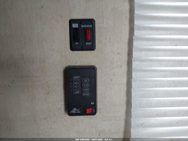 Keystone Summerland 2014 4YDT26028E3151201 Image 7