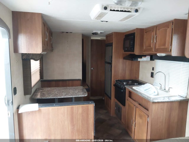 Keystone Summerland 2014 4YDT26028E3151201 Image 8