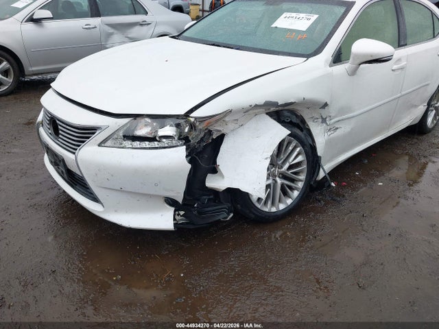 44934270 :رقم المزاد ، JTHBK1GG3F2199343 vin ، 2015 Lexus Es 350 مزاد بيع