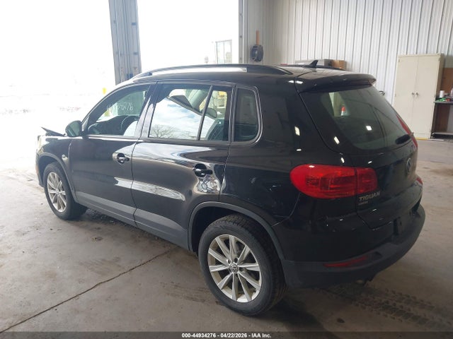 2017 Volkswagen Tiguan 2.0t/2.0t S მანქანა იყიდება აუქციონზე, vin: WVGBV7AX4HK044464, აუქციონის ნომერი: 44934276