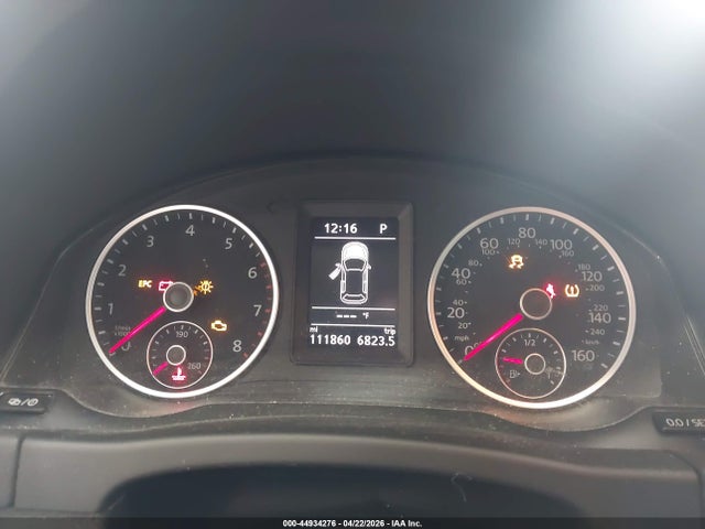 2017 Volkswagen Tiguan 2.0t/2.0t S მანქანა იყიდება აუქციონზე, vin: WVGBV7AX4HK044464, აუქციონის ნომერი: 44934276