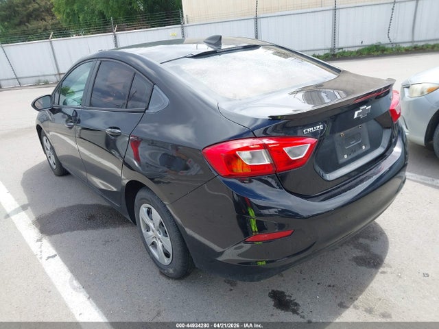 Chevrolet Cruze Ls Auto 2017 1G1BC5SM7H7162166 Image 3