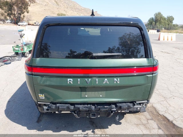 Rivian R1s Adventure 2023 7PDSGABA1PN020926 Image 16