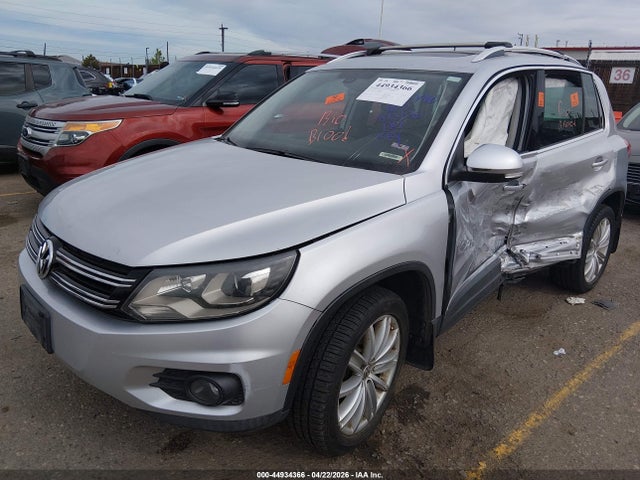 44934366 :رقم المزاد ، WVGBV7AX6GW586625 vin ، 2016 Volkswagen Tiguan Se مزاد بيع