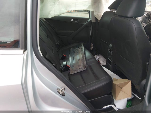 44934366 :رقم المزاد ، WVGBV7AX6GW586625 vin ، 2016 Volkswagen Tiguan Se مزاد بيع