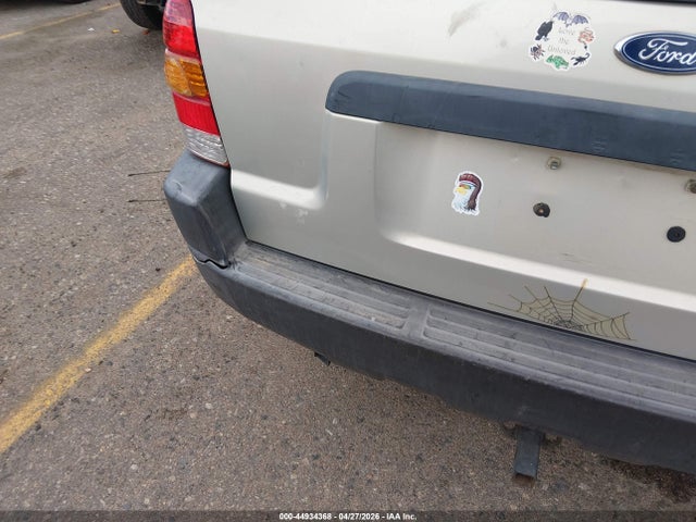 Продажа на аукционе авто 2003 Ford Escape Xlt, vin: 1FMYU93143KB24017, номер лота: 44934368