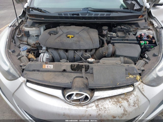 Продажа на аукционе авто 2015 Hyundai Elantra Se, vin: 5NPDH4AE7FH559116, номер лота: 44934395