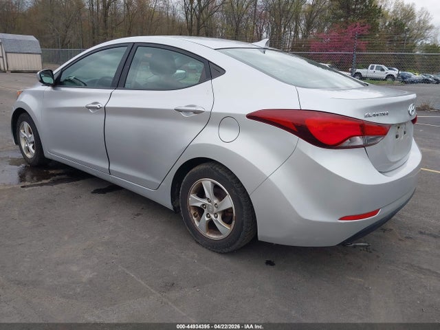 Продажа на аукционе авто 2015 Hyundai Elantra Se, vin: 5NPDH4AE7FH559116, номер лота: 44934395