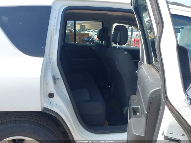 1C4NJCBA4ED881778 Jeep Compass Sport