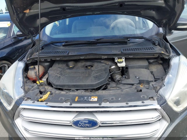 44934416 :رقم المزاد ، 1FMCU0J94KUB62803 vin ، 2019 Ford Escape Titanium مزاد بيع