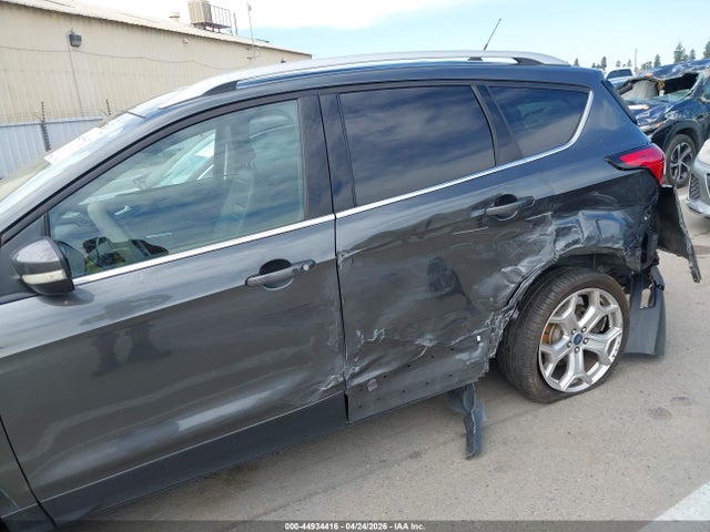 44934416 :رقم المزاد ، 1FMCU0J94KUB62803 vin ، 2019 Ford Escape Titanium مزاد بيع