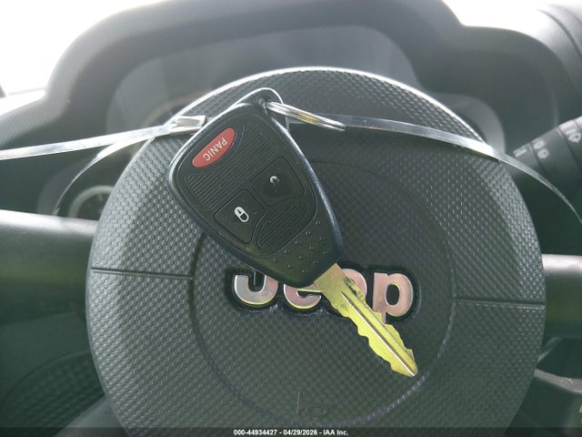 2010 Jeep Wrangler Sport მანქანა იყიდება აუქციონზე, vin: 1J4AA2D14AL113038, აუქციონის ნომერი: 44934427