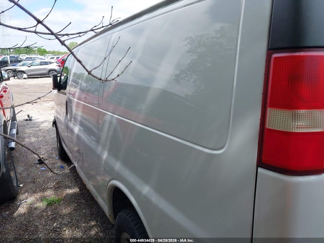 44934429 :رقم المزاد ، 1GCSHAF48C1139633 vin ، 2012 Chevrolet Express 1500 Work Van مزاد بيع