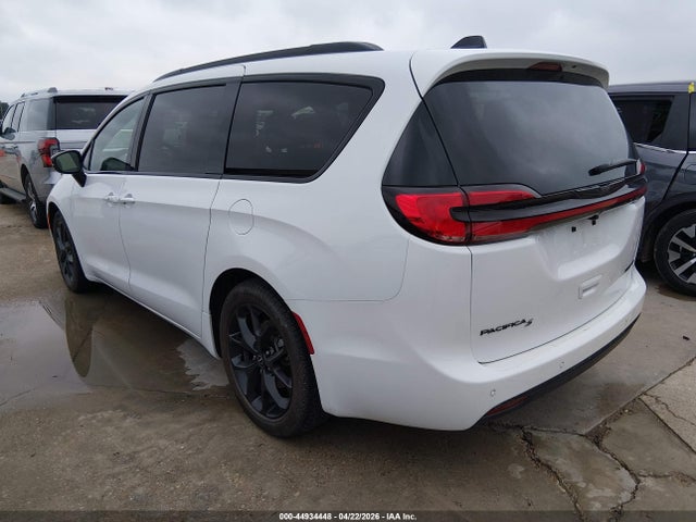Продажа на аукционе авто 2026 Chrysler Pacifica Limited, vin: 2C4RC1GG8TR161780, номер лота: 44934448