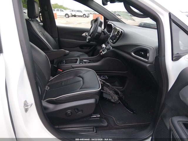 Продажа на аукционе авто 2026 Chrysler Pacifica Limited, vin: 2C4RC1GG8TR161780, номер лота: 44934448