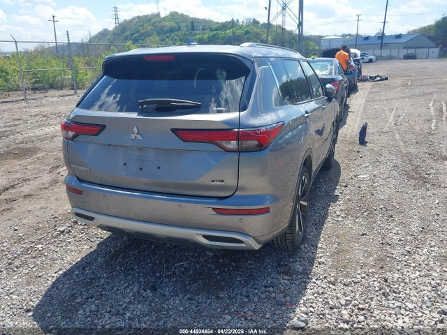 44934454 :رقم المزاد ، JA4J4VA81NZ061820 vin ، 2022 Mitsubishi Outlander Sel 2.5 S-awc/sel Launch Edition S-awc/sel Special Edition S-awc مزاد بيع