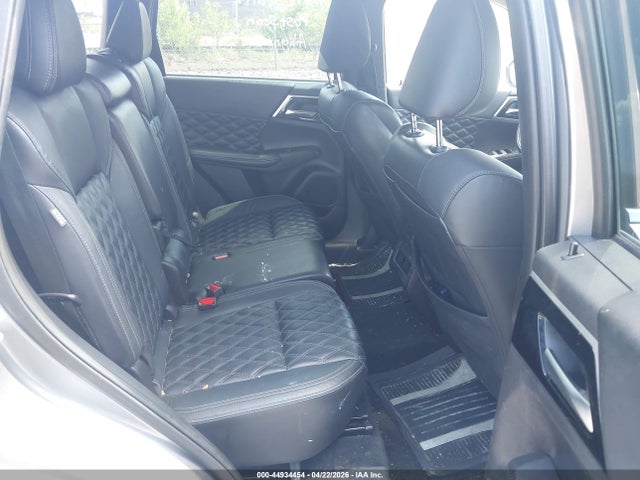 44934454 :رقم المزاد ، JA4J4VA81NZ061820 vin ، 2022 Mitsubishi Outlander Sel 2.5 S-awc/sel Launch Edition S-awc/sel Special Edition S-awc مزاد بيع