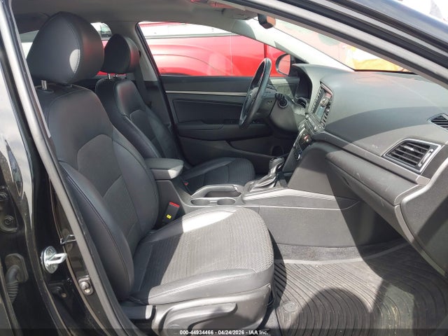 44934466 :رقم المزاد ، KMHD84LF8HU286696 vin ، 2017 Hyundai Elantra Limited مزاد بيع
