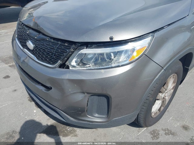 44934470 :رقم المزاد ، 5XYKT3A60EG549817 vin ، 2014 Kia Sorento Lx مزاد بيع