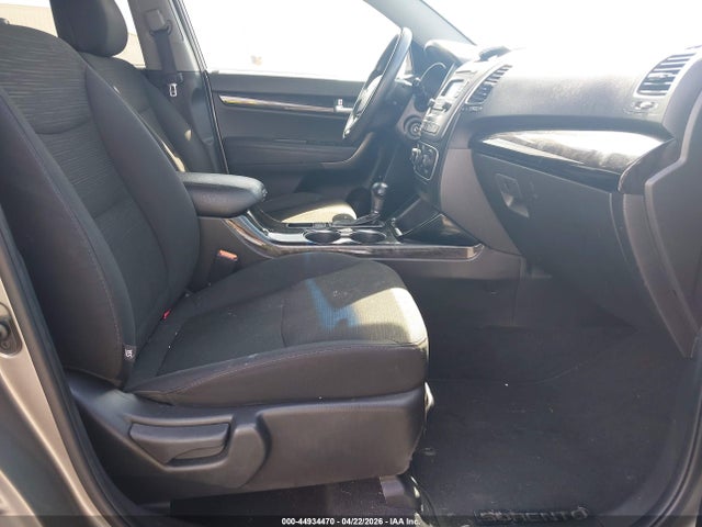 44934470 :رقم المزاد ، 5XYKT3A60EG549817 vin ، 2014 Kia Sorento Lx مزاد بيع