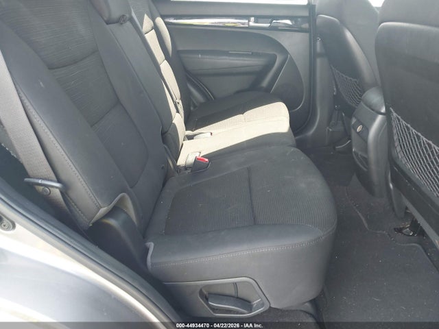 44934470 :رقم المزاد ، 5XYKT3A60EG549817 vin ، 2014 Kia Sorento Lx مزاد بيع