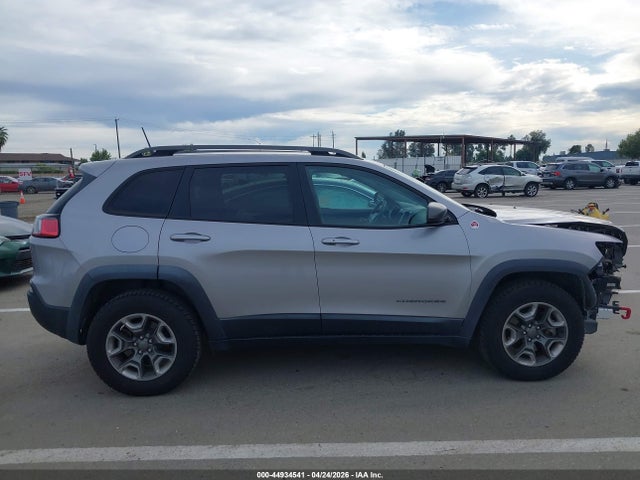 2019 Jeep Cherokee Trailhawk 4x4 მანქანა იყიდება აუქციონზე, vin: 1C4PJMBXXKD461733, აუქციონის ნომერი: 44934541