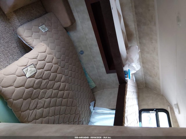 44934549 :رقم المزاد ، 4X4FSAH26DJ026970 vin ، 2013 Forest River Sandpiper 32rl 5th Whl Travel Trailer مزاد بيع
