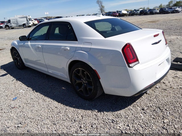 44934552 :رقم المزاد ، 2C3CCABG9MH549738 vin ، 2021 Chrysler 300 300s مزاد بيع