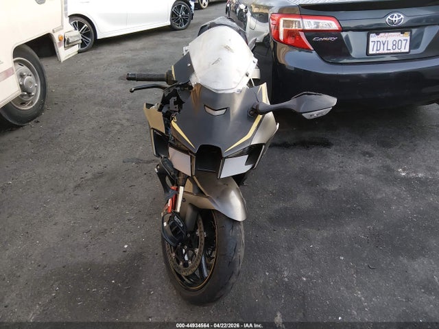 JKBZXVM14PA004629 Kawasaki Zx1002 M