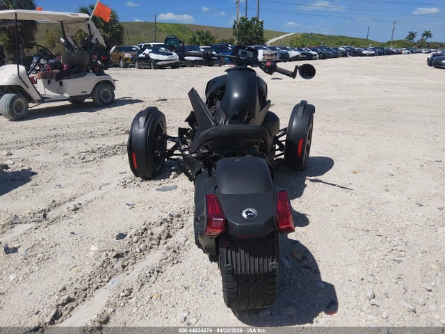 3JB2FEF21KJ001224 Can-Am Ryker
