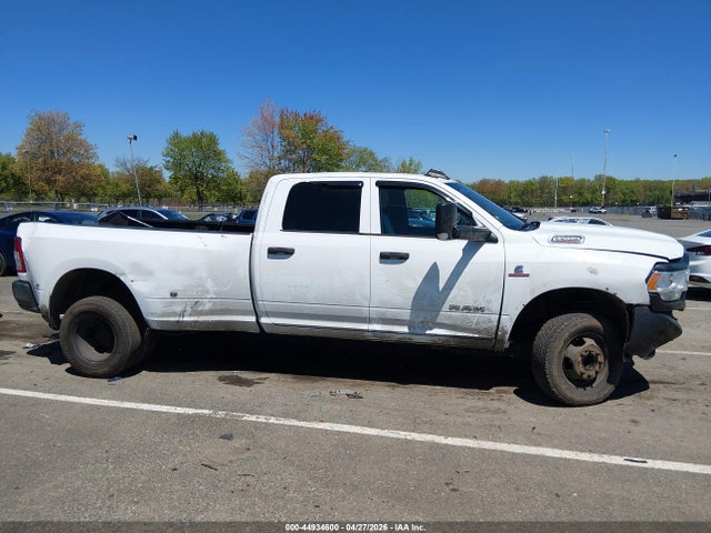 Продаж на аукціоні авто 2022 Ram 3500 Tradesman  4x4 8' Box, vin: 3C63RRGL7NG104826, номер лоту: 44934600