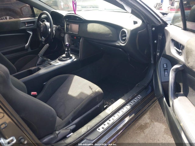 JF1ZNAA1XH8704473 Toyota 86