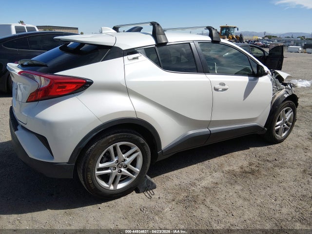 Toyota C-HR LE 2021 JTNKHMBX4M1096357 Image 4