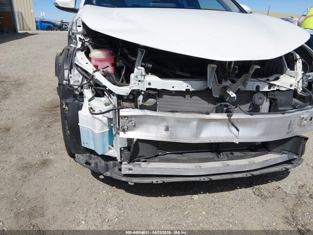 Toyota C-HR LE 2021 JTNKHMBX4M1096357 Image 6