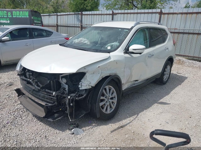 44934634 :رقم المزاد ، KNMAT2MV5JP546198 vin ، 2018 Nissan Rogue Sv مزاد بيع