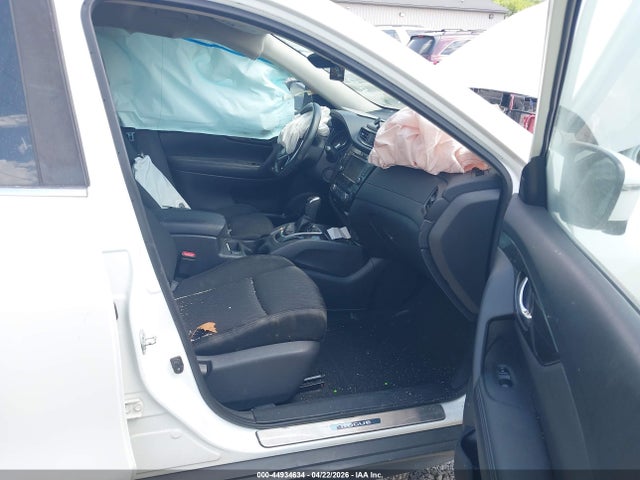 44934634 :رقم المزاد ، KNMAT2MV5JP546198 vin ، 2018 Nissan Rogue Sv مزاد بيع